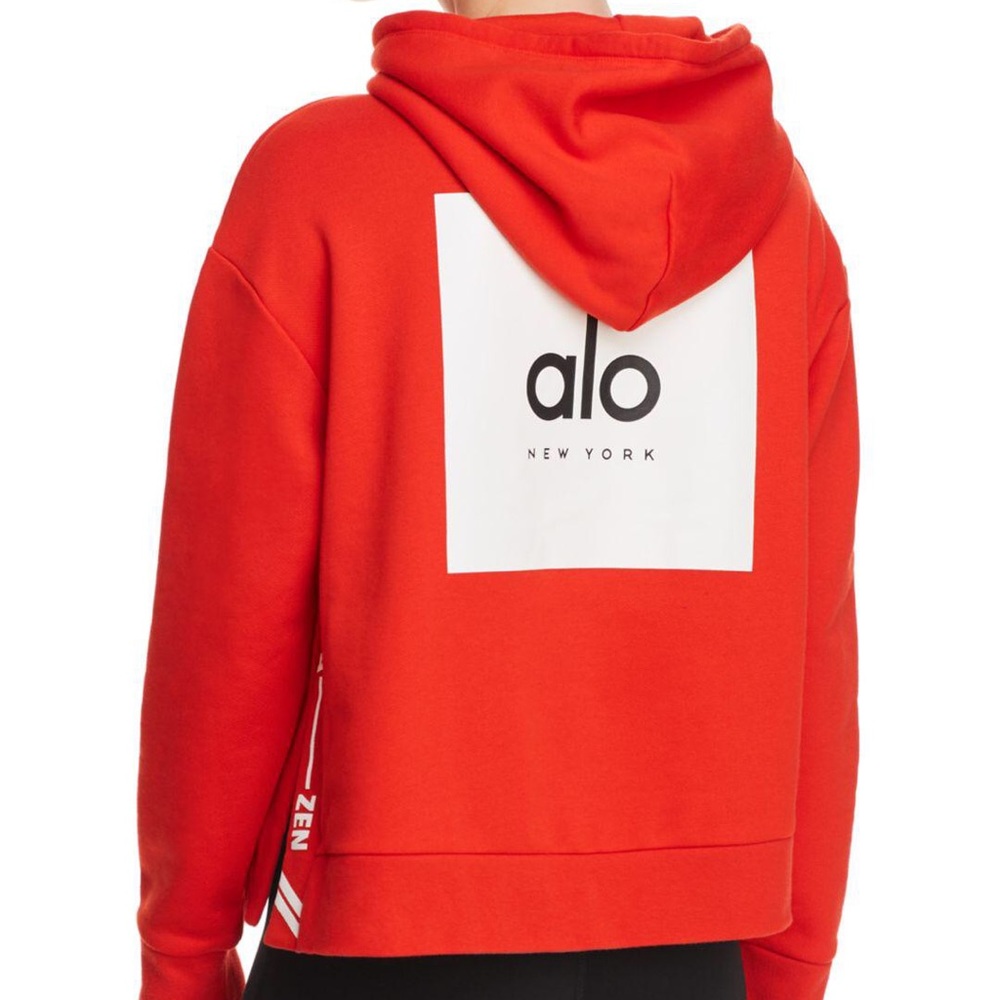 Alo Yoga Sweatshirt